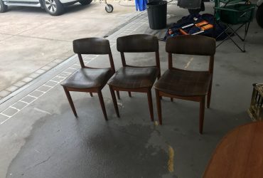 FREE   Dining Table and 5 chairs