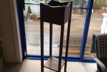 Hall/plant stand in solid timber