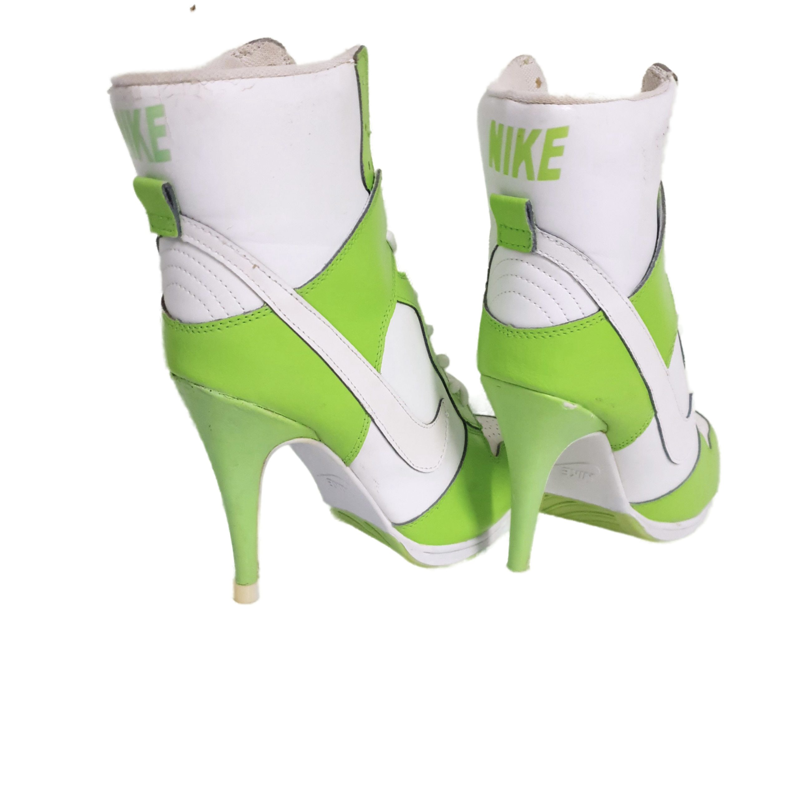 Womens NIKE SWOOSH High Heels Shoes Size: US: 9.5 UK: 7 EUR: 41 (26.5
